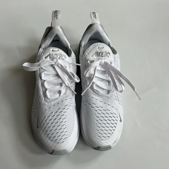 Nike Air Max 270 - Picture 4 of 12